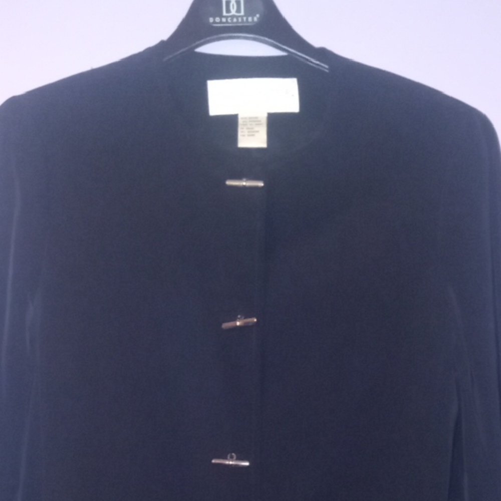 Doncaster Women's Classic Black Blazer